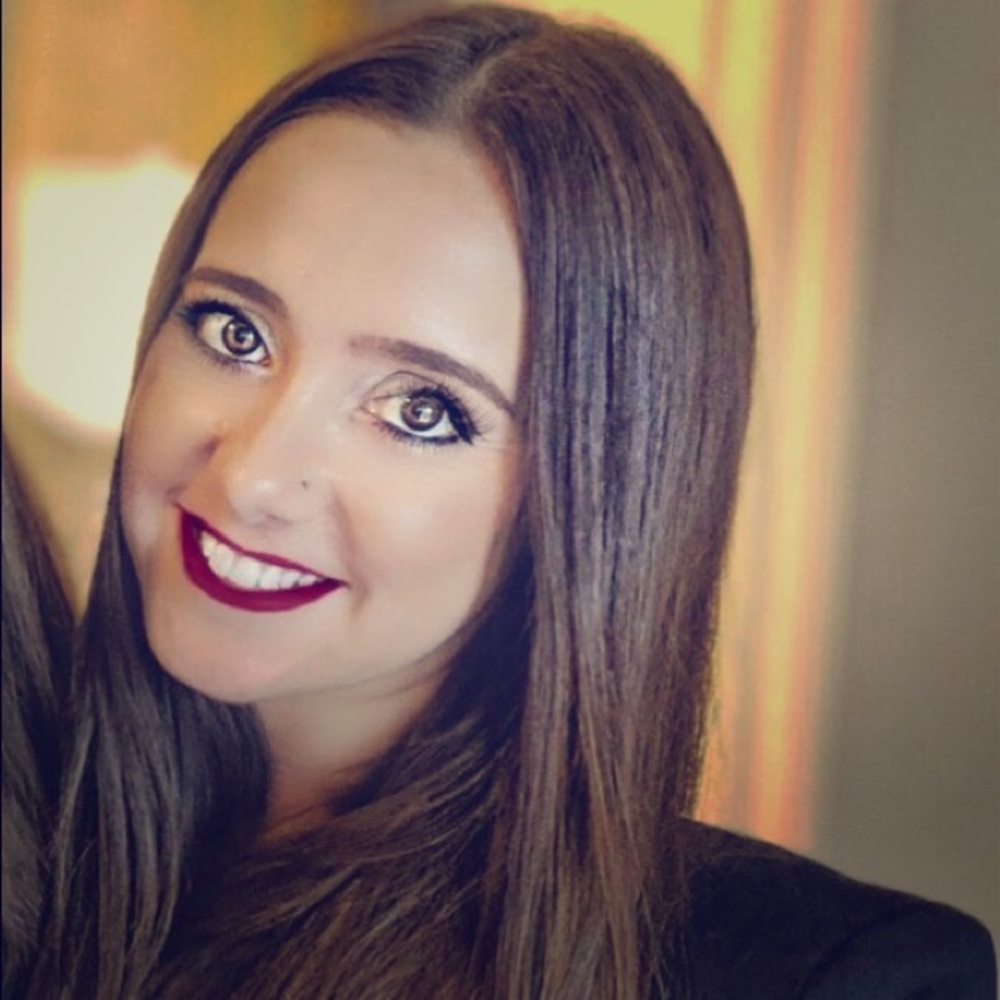 Meet your Posher, Alicia